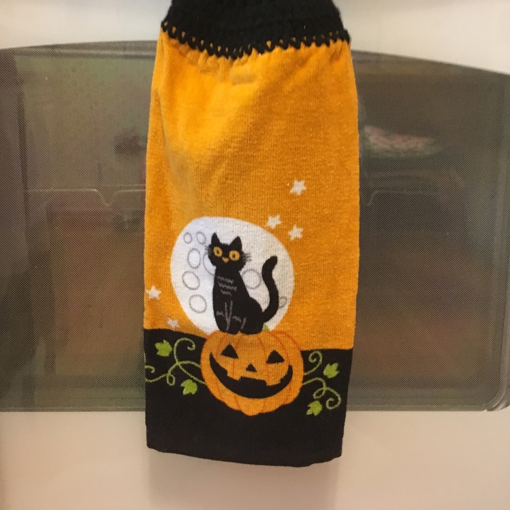 Handmade Crochet Towel - Picture 1 of 2